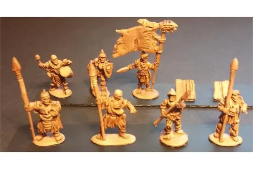 Decian Spearmen with Shields (35 figures)