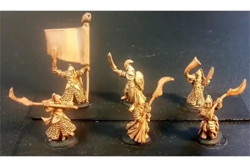 Delvian Double Handed Axemen (35 figures)