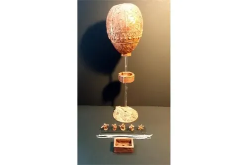 Dwarian Bombing Balloon and Crew