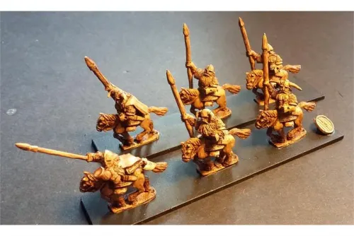 Dwarian Pony Cavalry with Spear and Shields (16 figures)