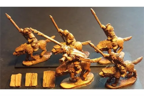 Orcian Wolf Cavalry with Spears Lightly Armored (16 figures)
