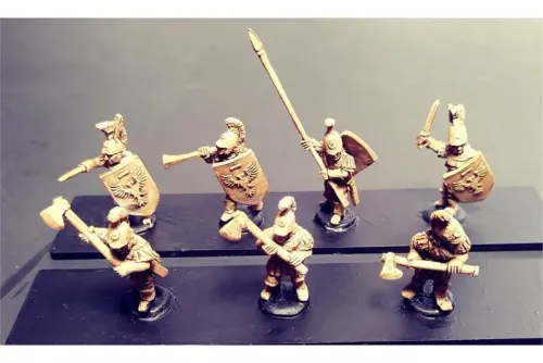 Legian Double Handed Axemen (35 figures)