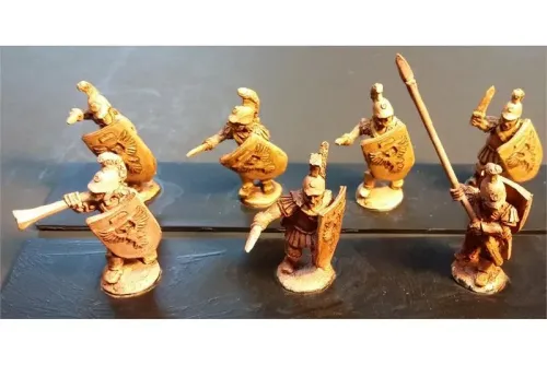 Legian Spearmen with Shields (35 figures)