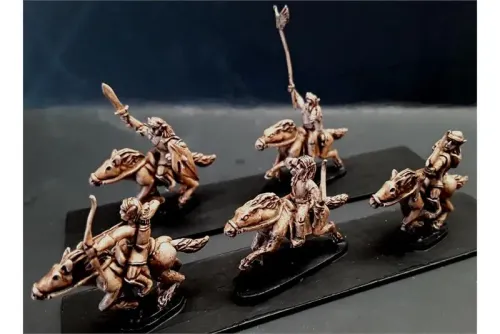 Wovian Cavalry with Bows on Horses (16 figures)